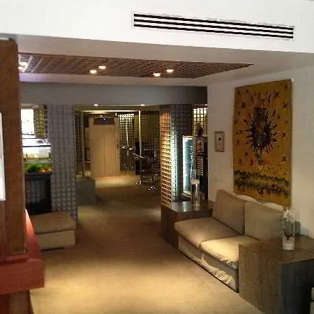Chambord Hotel 3*
